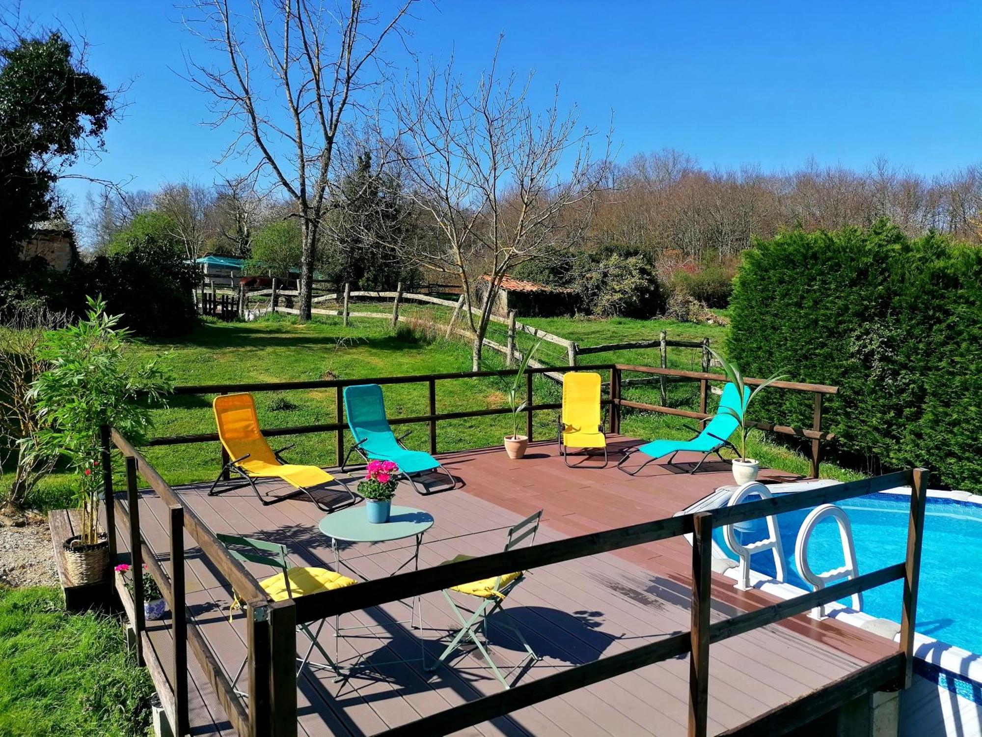 Le Verger Du Paradis Beaulieu-sur-Sonnette Exterior foto
