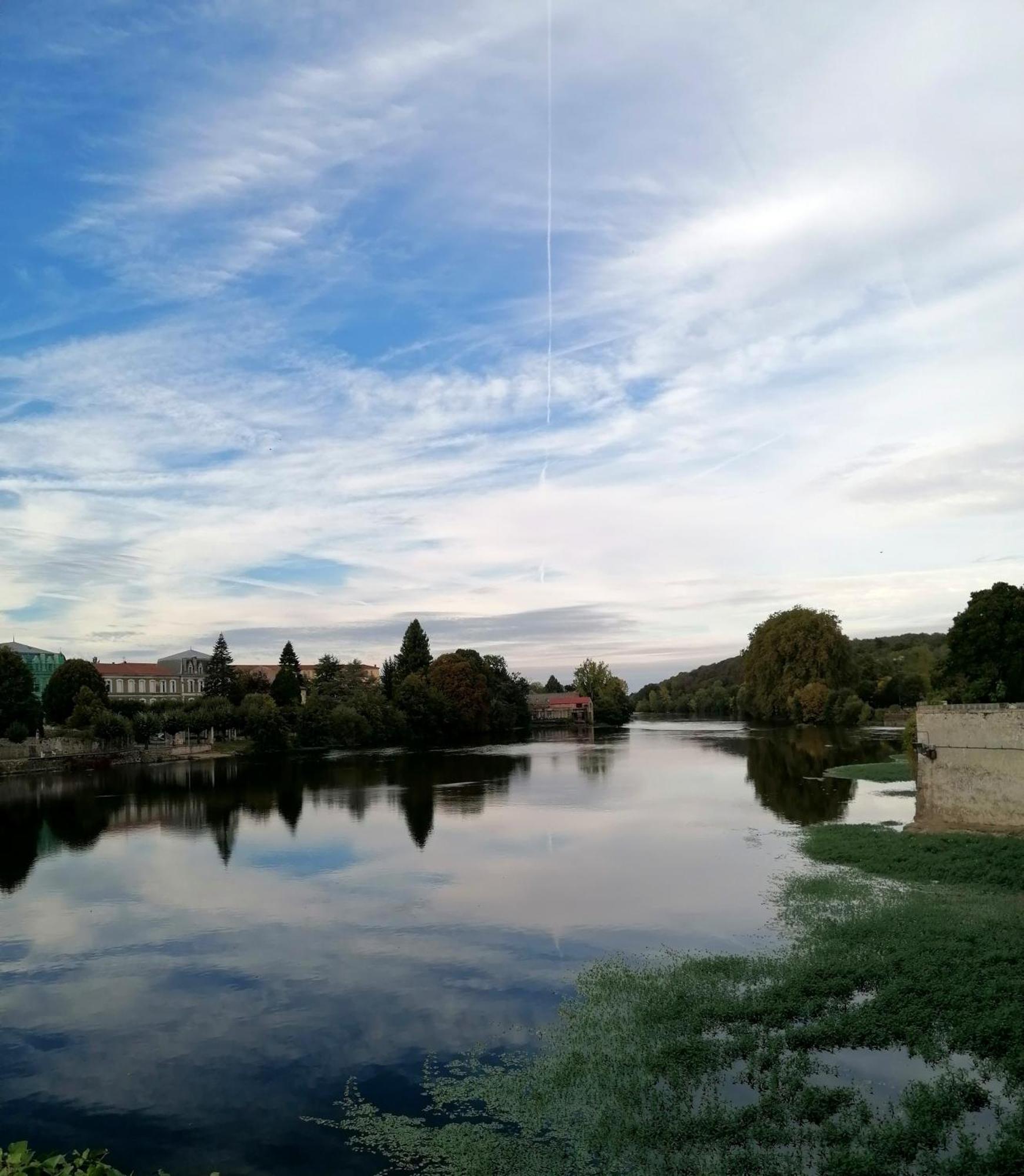 Le Verger Du Paradis Beaulieu-sur-Sonnette Exterior foto
